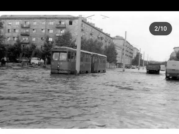 Кадры советского Павлодара, утопающего в воде,вызвали шквал обсуждений в соцсетях