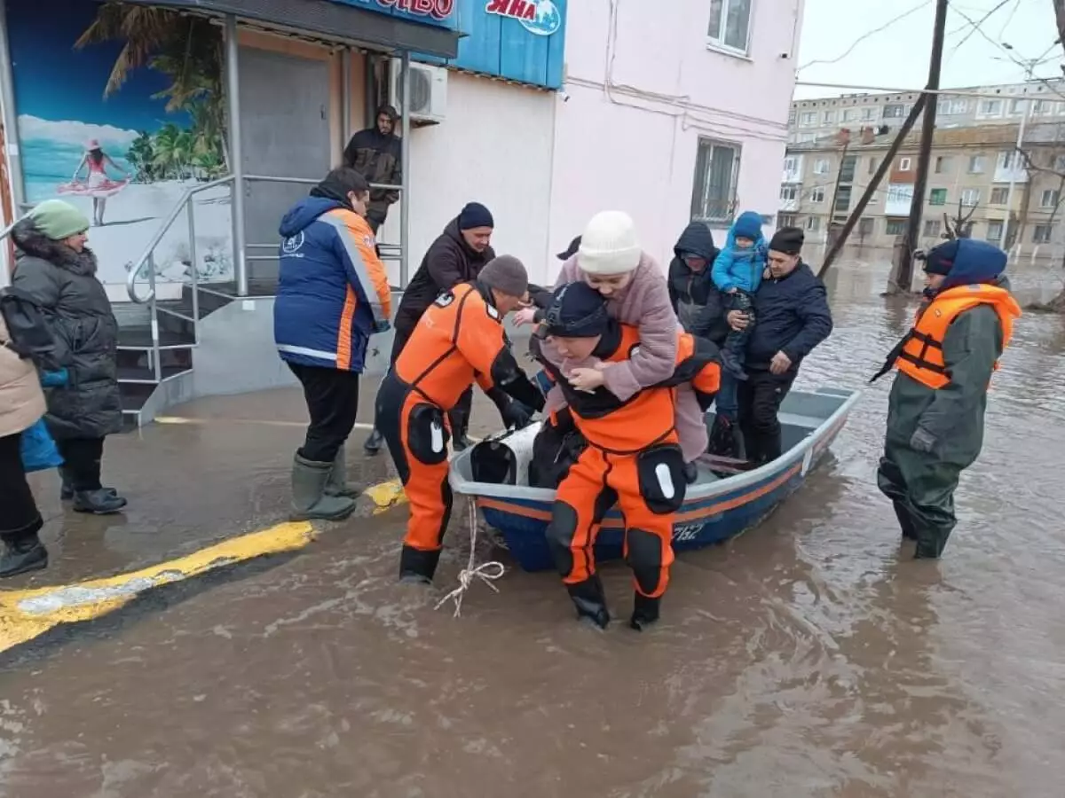 Паводки в Казахстане: эвакуировано более 4600 человек