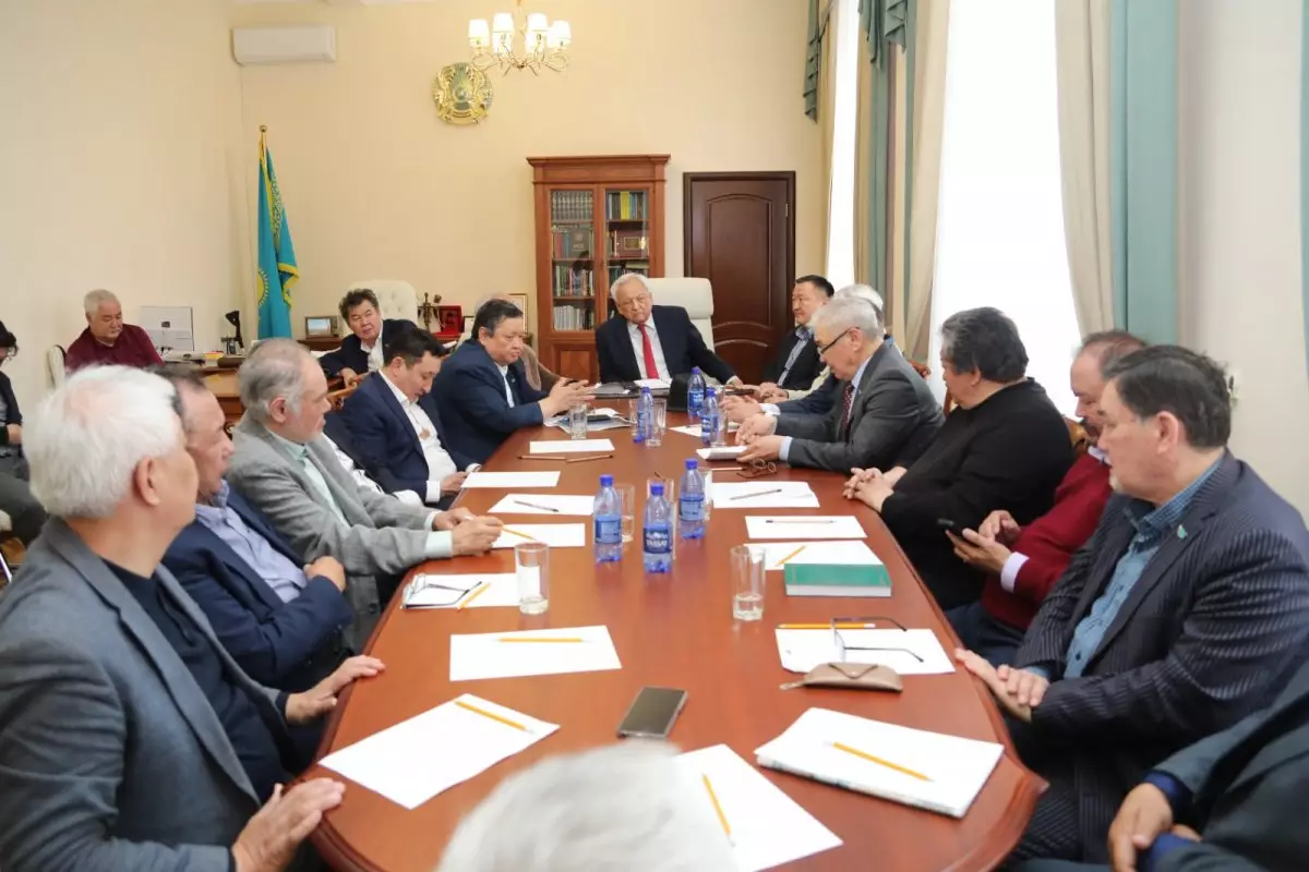 Значимость языка и культуры для единства казахстанцев обсудили в Алматы