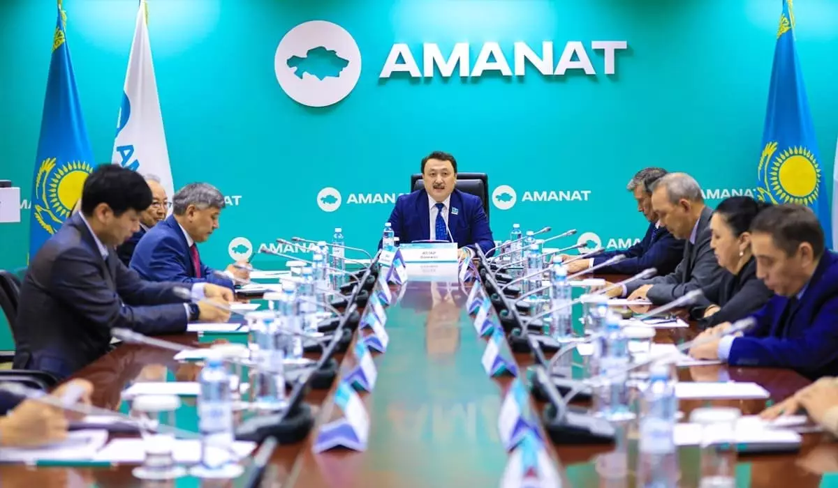 Вопросы консолидации нации и единства интеллигенции обсудили в AMANAT