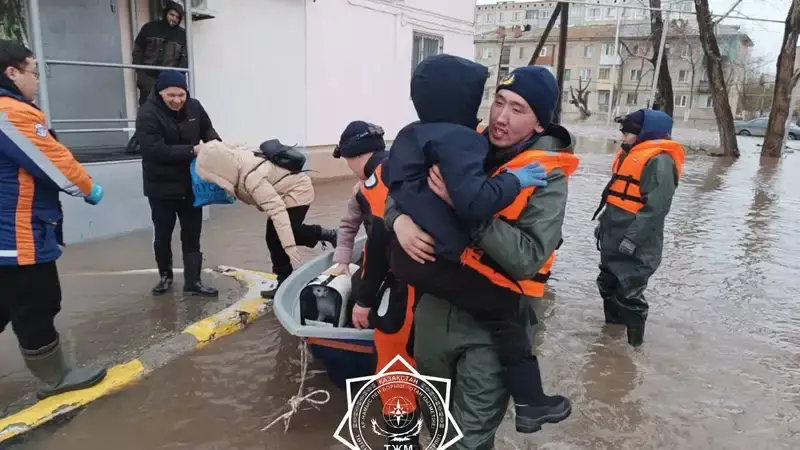 Паводки-2024 в Казахстане: сколько республиканских трасс ушло под воду из-за наводнения