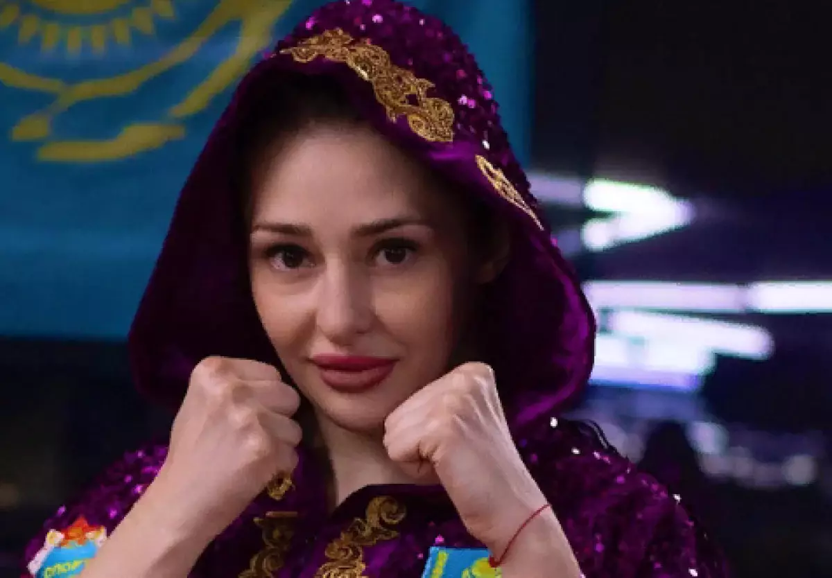 Стала известно, когда снова выйдет на ринг самая сексуальная боксерша Казахстана
