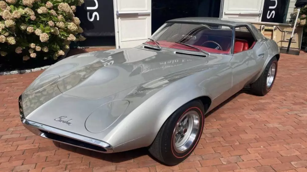 Оригинальный концепт купе Pontiac Banshee 1964 года выставили на продажу