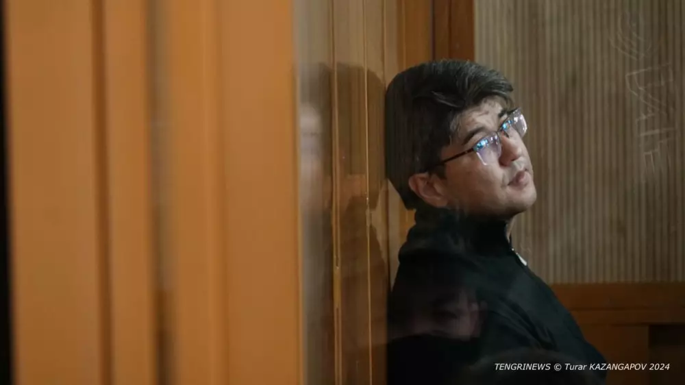 Эротикалық видео көрсеткен: Бишімбаев тағылған айыпқа қатысты өз нұсқасын айтты