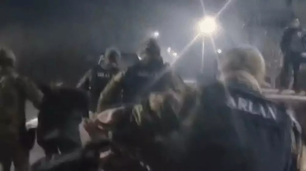 Қарағанды ​​облысындағы атыс: күдіктілер ұсталған видео пайда болды