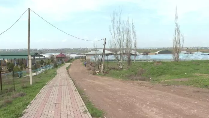 Как живут казахстанцы на границе с Узбекистаном?