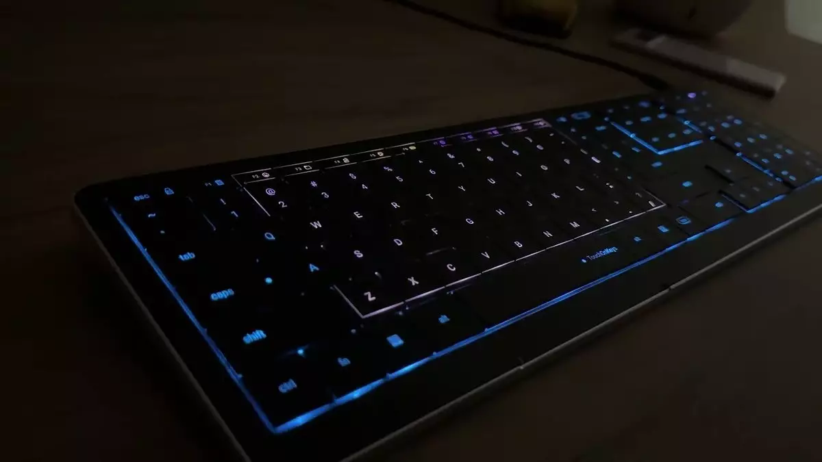 В продаже появится клавиатура-тачпад — она сможет заменить компьютерную мышь