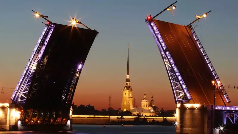 Туристы в Петербурге будут платить курортный сбор