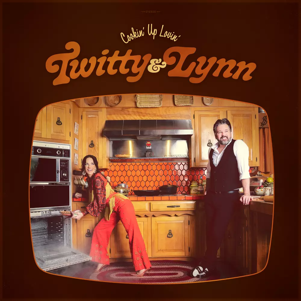 Новый альбом Twitty and Lynn - Cookin&#39; Up Lovin&#39;