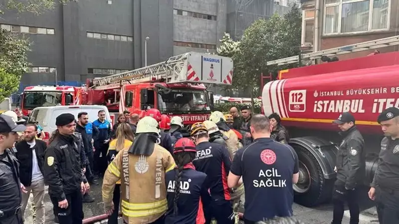 Около 30 человек погибли при пожаре в жилой высотке в центре Стамбула