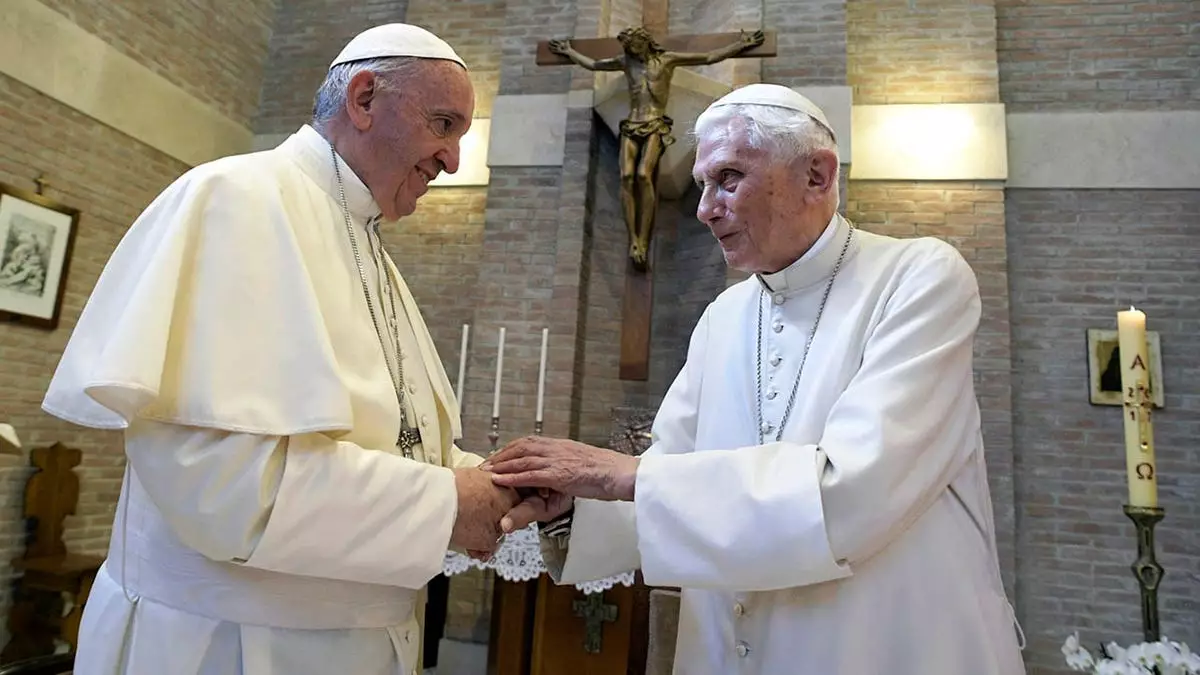 Папа Франциск раскрывает конфиденциальные подробности своего избрания и отношений в длинном интервью