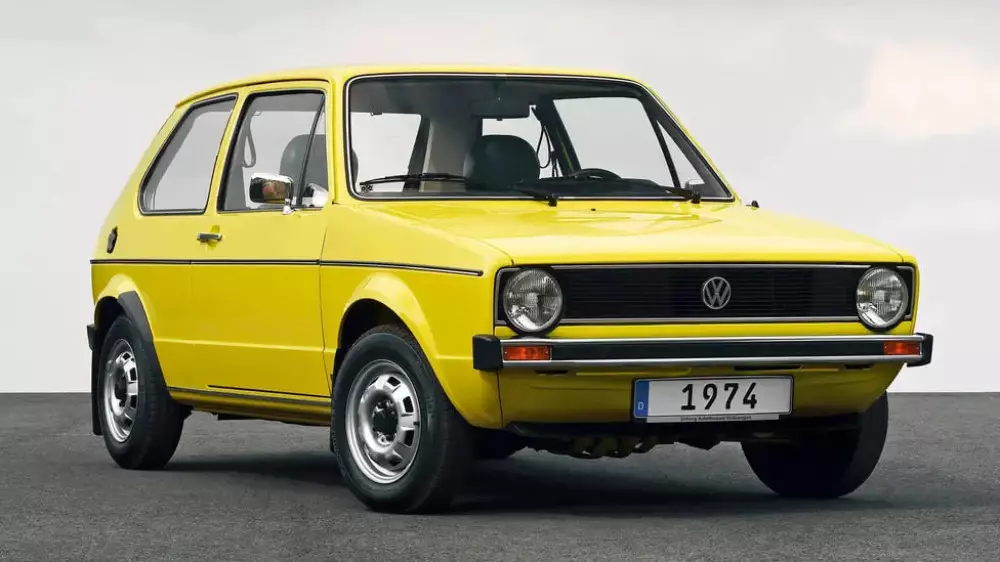 Volkswagen Golf исполняется 50 лет: какое поколение лучшее?