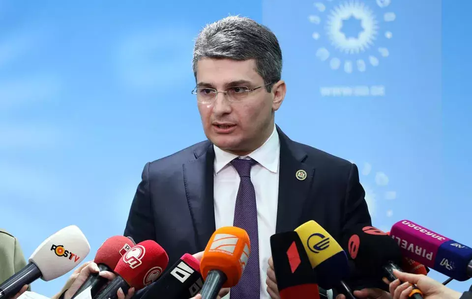 Правящая партия Грузии вновь внесет в парламент законопроект об иноагентах