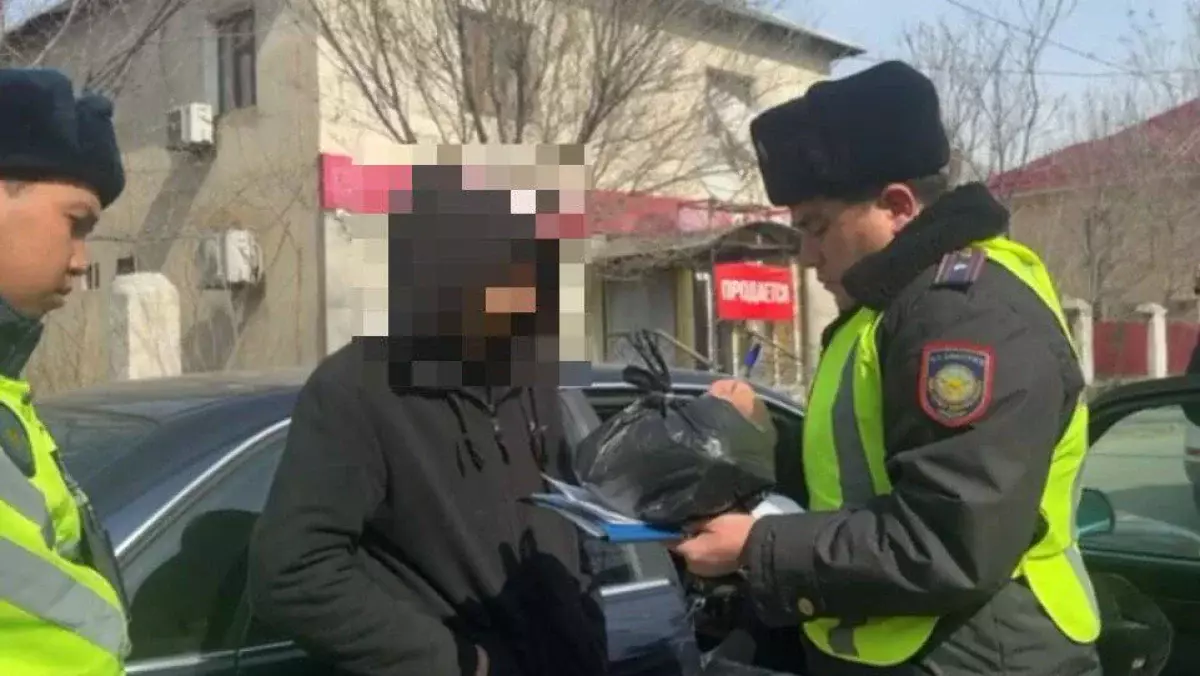 Свыше килограмма наркотиков случайно нашли у водителя в Туркестанской области