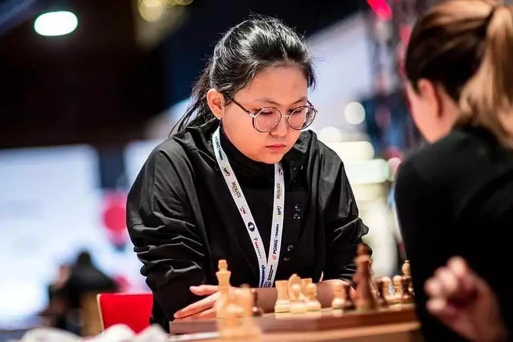 Шахматистка из Актау Бибисара Асаубаева стала обладательницей многомиллионного приза