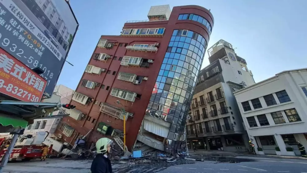Сильнейшее за 25 лет землетрясение произошло на Тайване: что происходит на острове