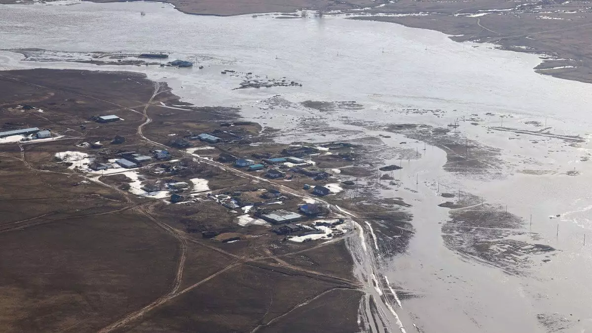Даже если нет документов: казахстанцам обещают восстановить подтопленные дома