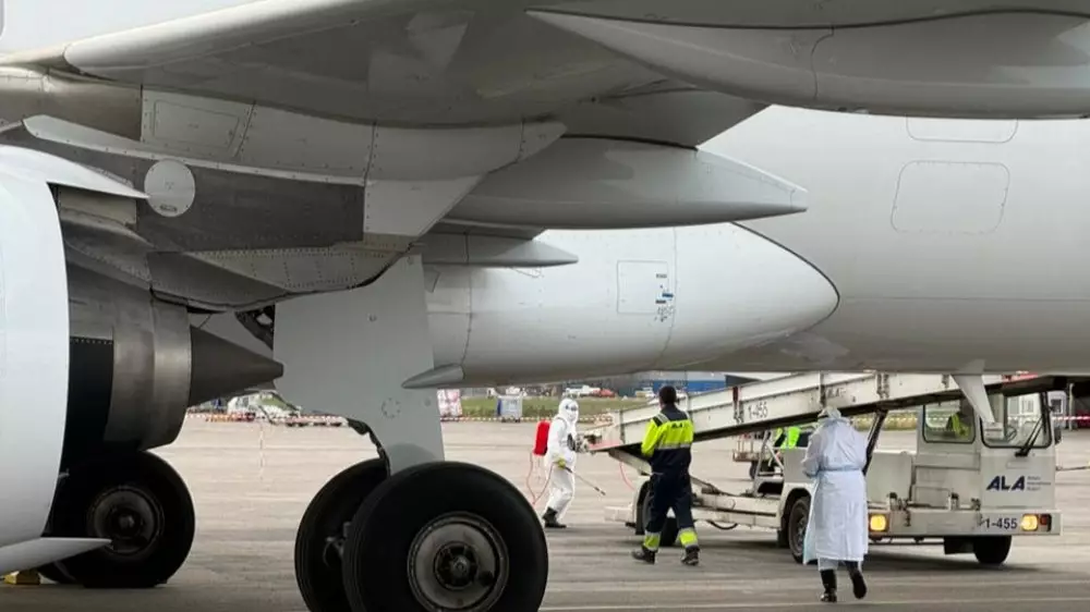 Пассажирку с холерой выявили на борту рейса Дели - Алматы