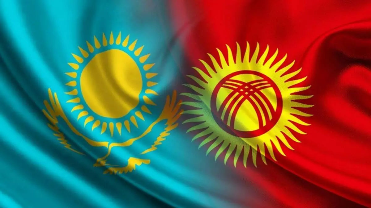 «Сұрамаса да көмектесеміз»: Қырғызстаннан Қазақстанға 272 тонна гуманитарлық көмек келіп жетті