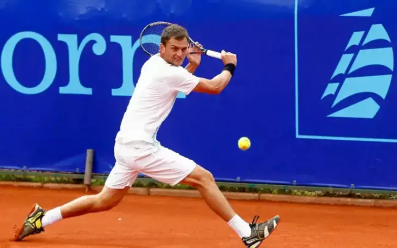 Александр Недовесов Португалияда ATP 250 турнирінің чемпионы атанды