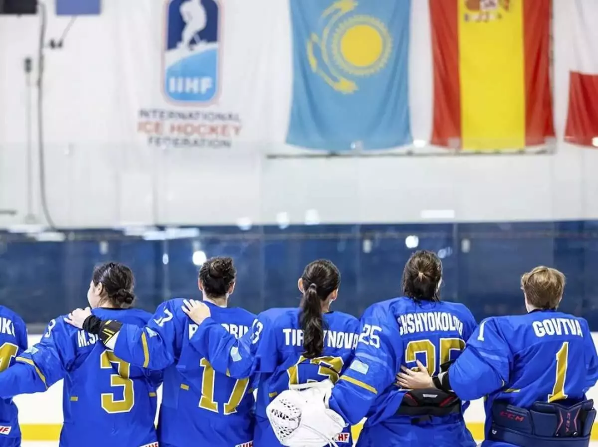 Женская сборная Казахстана по хоккею выиграла на старте чемпионата мира-2024