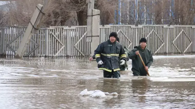Около 76 тысяч человек эвакуировали из зоны паводков в Казахстане