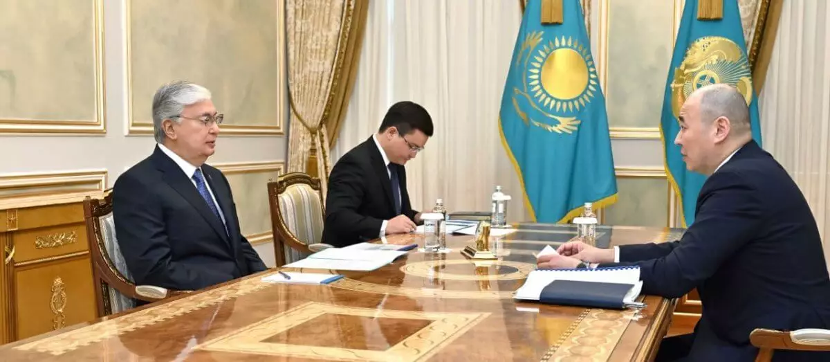 Токаев принял министра промышленности и строительства