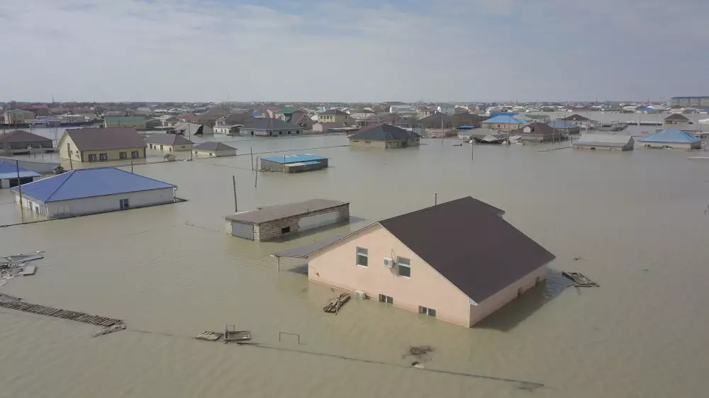 МИД Азербайджана: "Опечалены разрушительными наводнениями в братском Казахстане"
