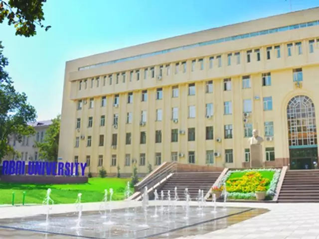 КазНПУ имени Абая в Алматы вернули часть здания 