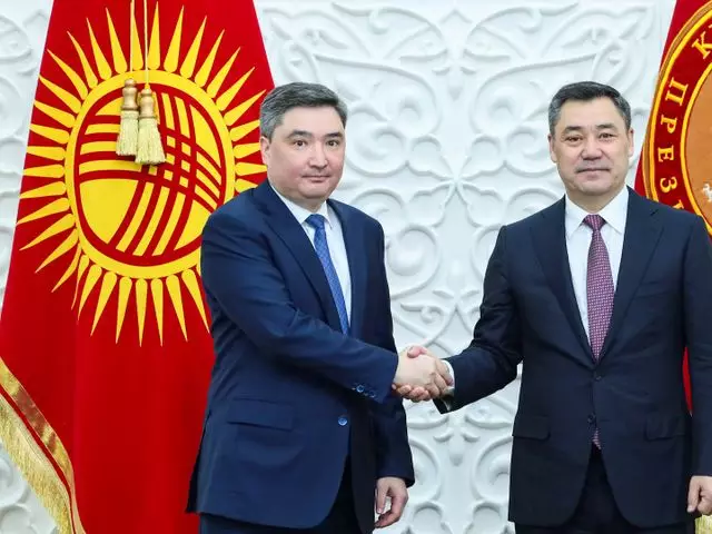 Олжас Бектенов с рабочим визитом посетил Бишкек