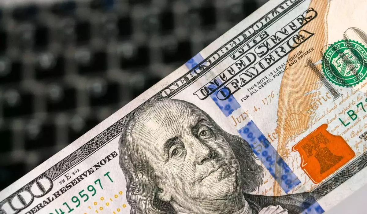 Курс доллара немного повысился на биржевых торгах в Казахстане