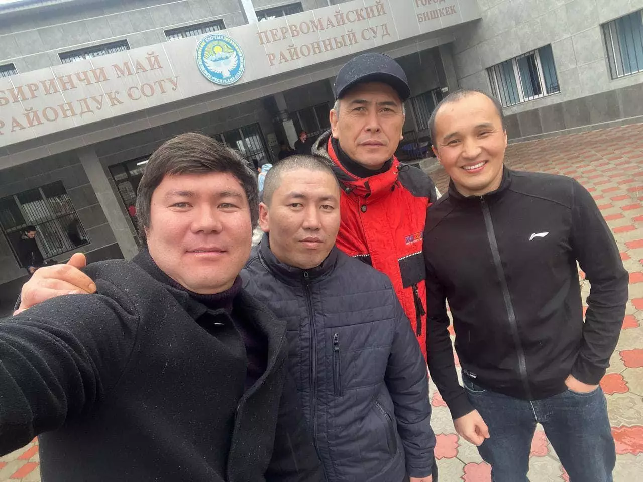 4 из 11 арестованных в январе в Кыргызстане журналистов Temirov LIVE отпустили под домашний арест