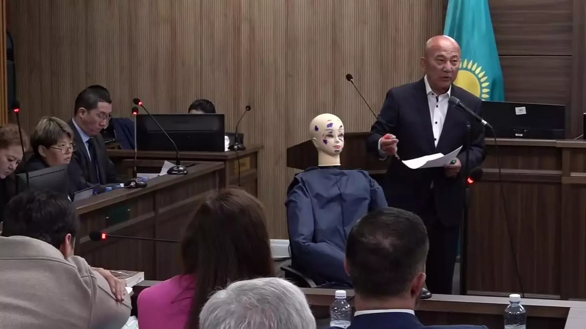Дело Бишимбаева: судмедэксперт рассказал о серьезных травмах головы Нукеновой