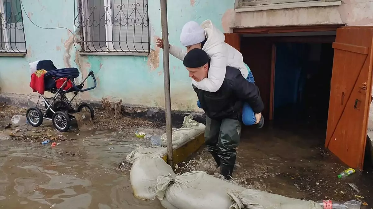 Ақмола облысы Есіл ауданында 400-ден астам тұрғын эвакуацияланды