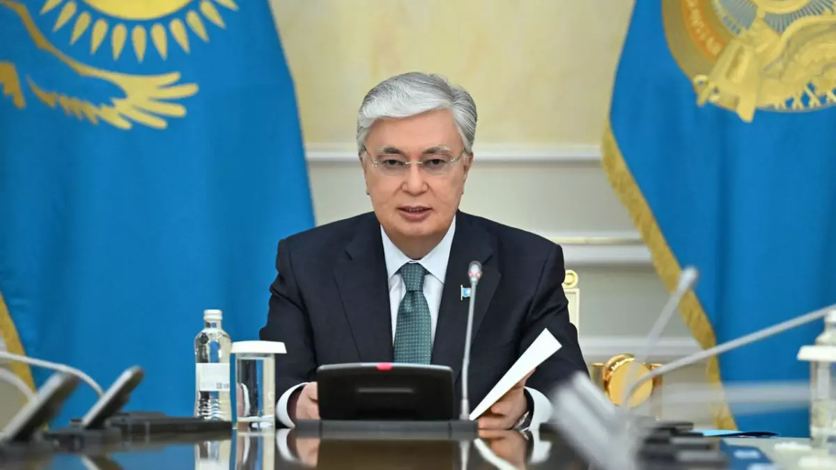 Токаев поблагодарил казахстанцев и глав государств за помощь в борьбе с паводками
