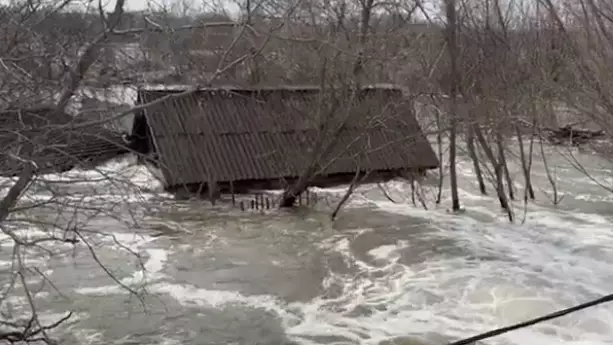 Повышение уровня воды в реках Урал и Самара: в Оренбурге под угрозой затопления около 2 тысяч жилых домов