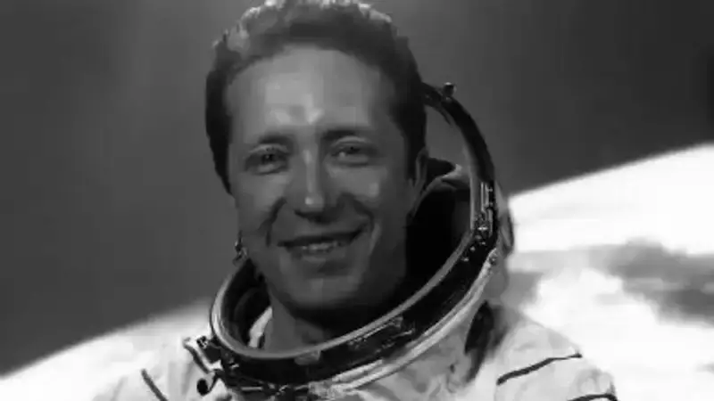 Умер космонавт, который был дважды Героем СССР