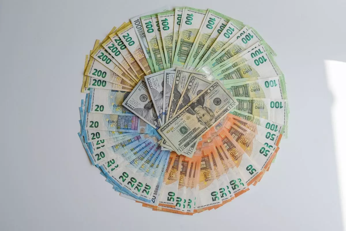 Курс доллара и евро в обменниках Алматы 10 апреля 2024 