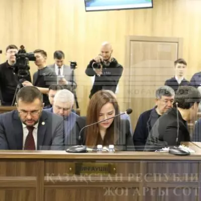 СМИ удалили из зала суда по делу Бишимбаева