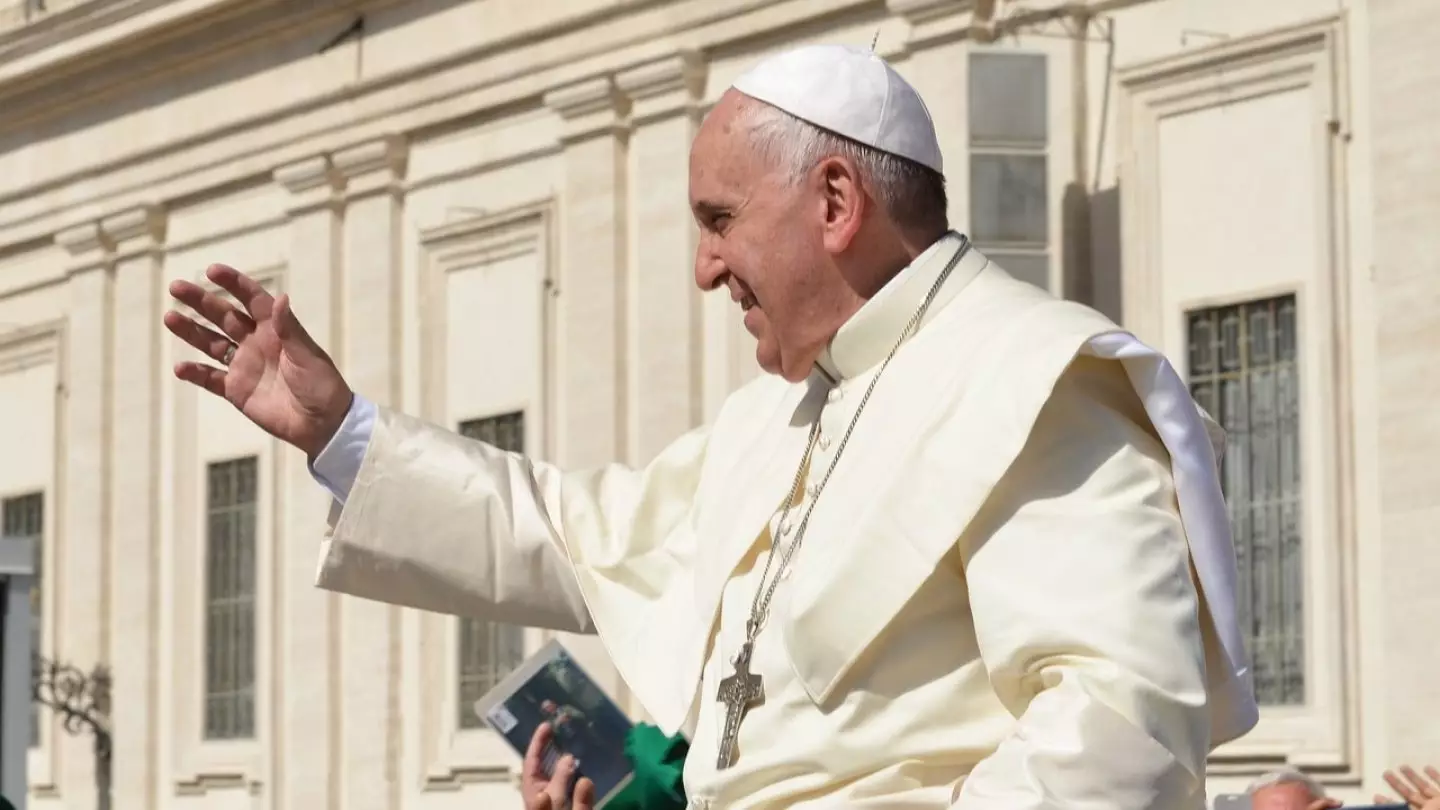 Папа Римский призвал молиться за казахстанцев