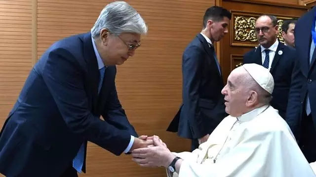 Папа Римский: Мы молимся за тех, кто страдают от стихийного бедствия в Казахстане