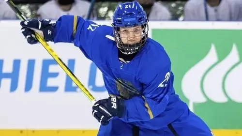 Казахстанки разгромили соперниц на матче женского чемпионата мира по хоккею