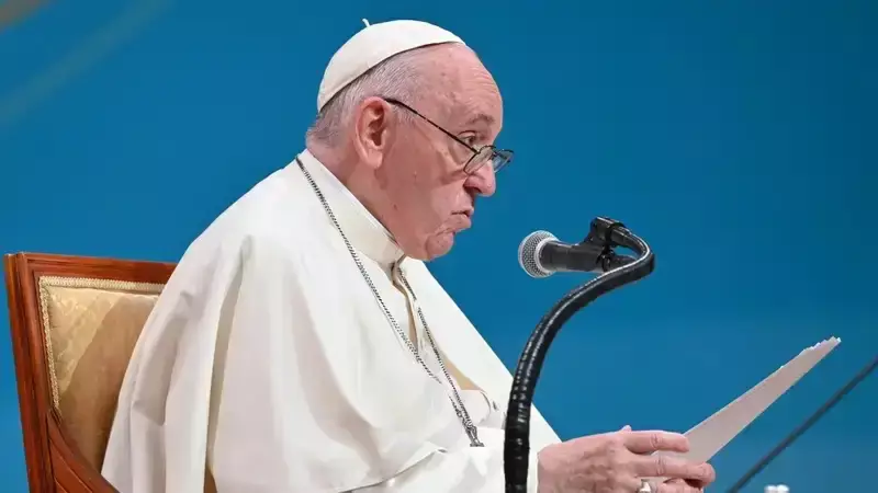 Папа Римский призвал помолиться за народ Казахстана из-за паводков