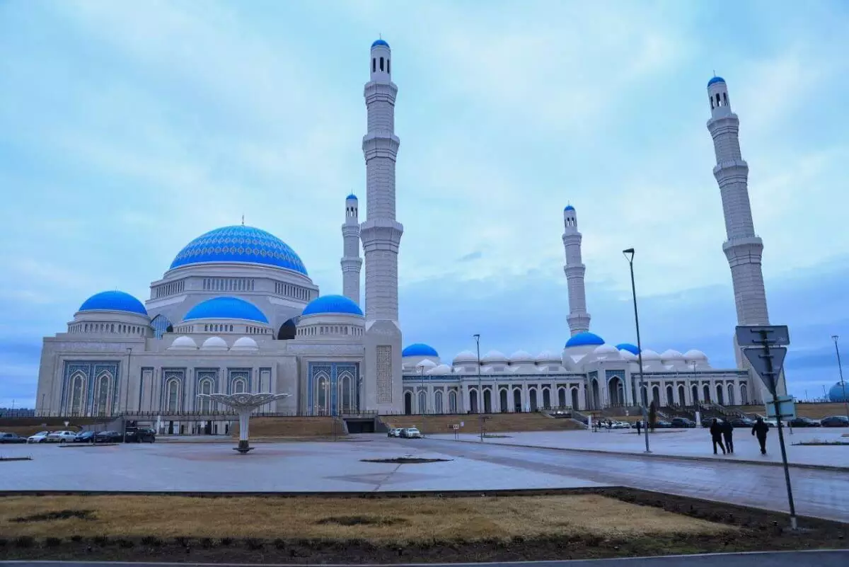 Короли, президенты и политики поздравляют Казахстан с праздником Ораза айт