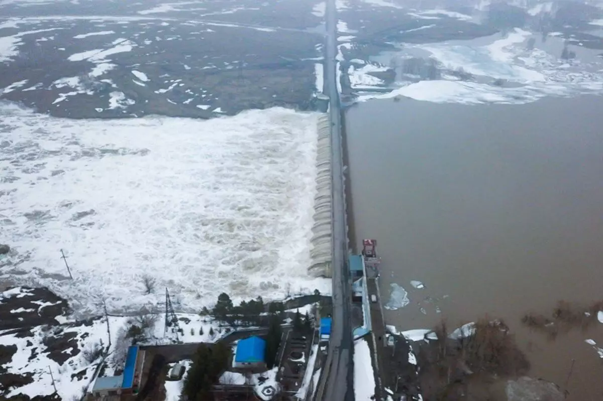В Казахстане отреагировали на заявление полпреда президента РФ по поводу паводков