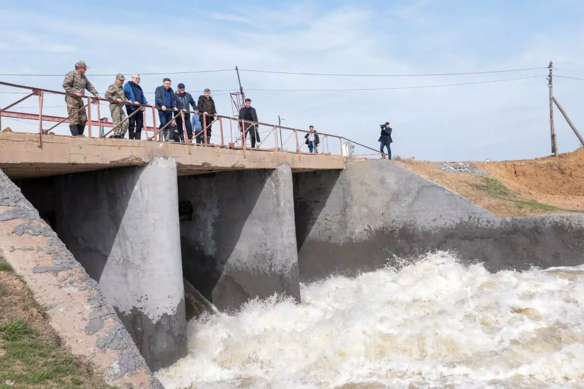 Бектенов о второй волне паводков: большая вода идет в сторону Уральска и Атырау