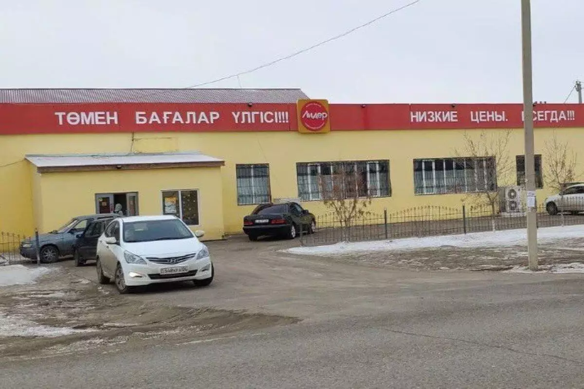 Четыре супермаркета закрылись из-за паводков в Атырау: Оперштаб сделал заявление