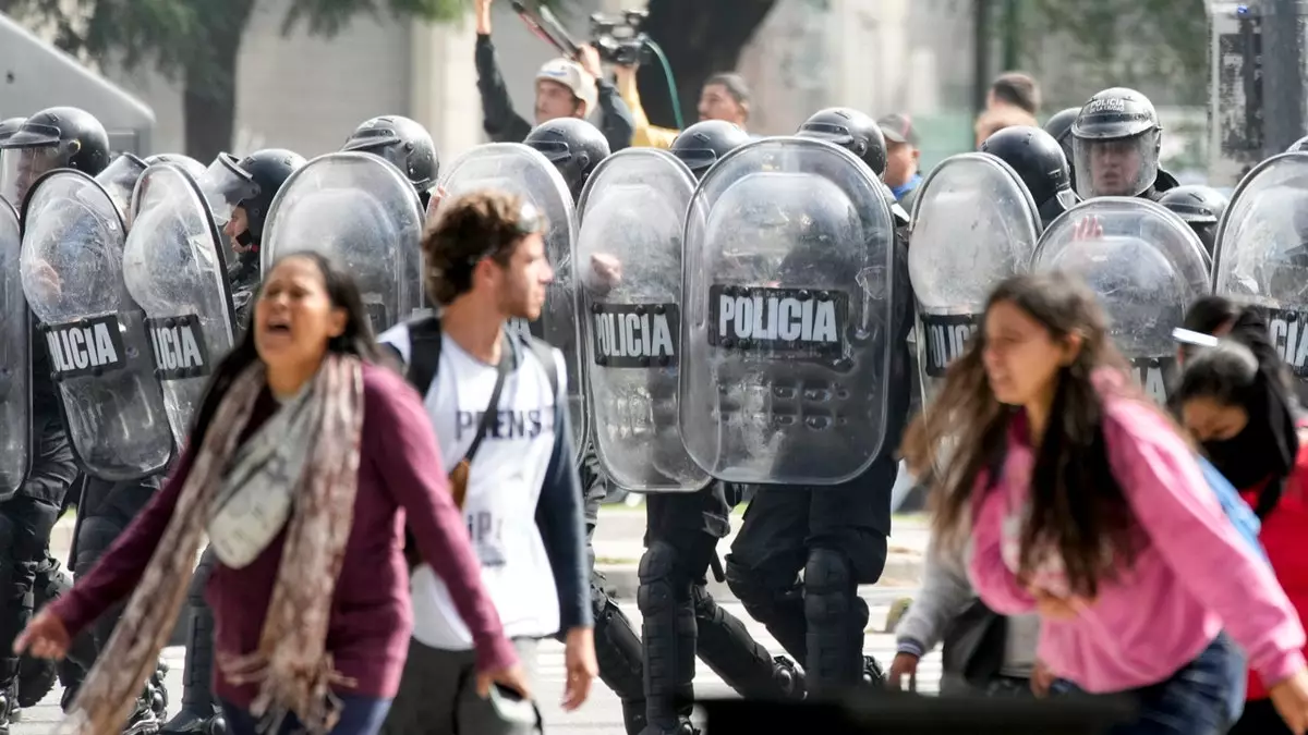 В Аргентины прошли массовые протесты против Хавьера Милея