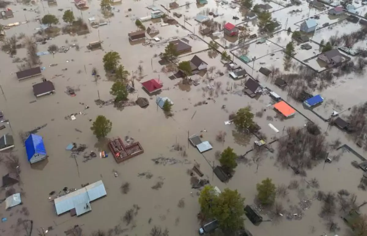 Колоссальным назвали ущерб от паводков в Оренбурге