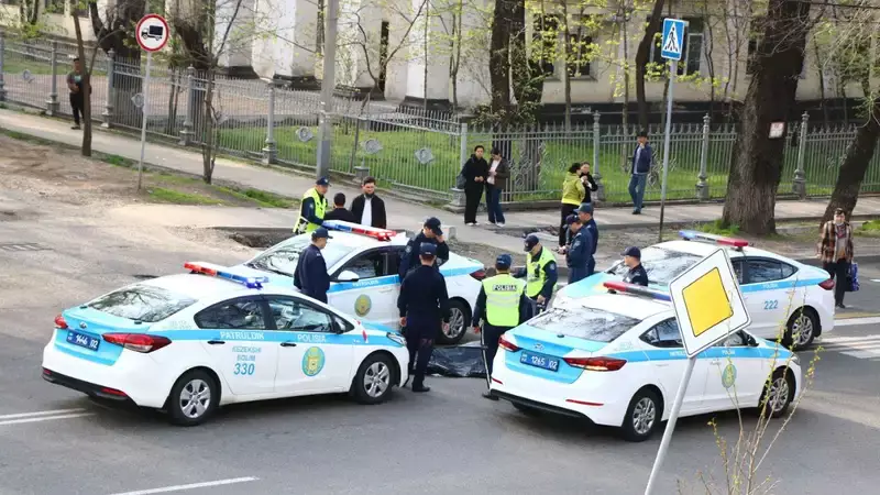 В Алматы пожилая женщина погибла под колесами пассажирского автобуса